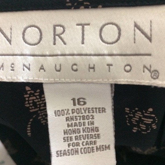 Norton Plus Size Border Print Skirt Black and Tan - Picture 6 of 6